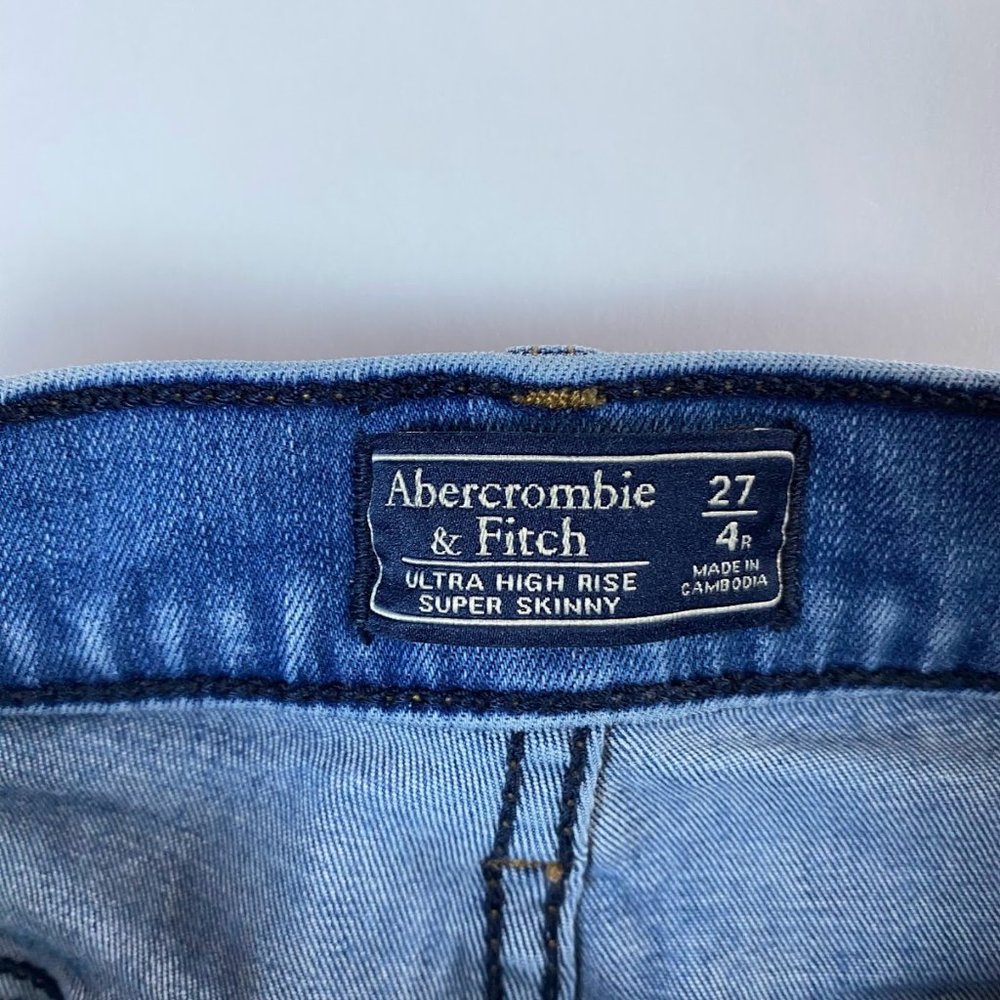 Abercrombie & Fitch, blue Ultra High Rise Super Skinny raw hem jeans, size 4/27 - Picture 6 of 9